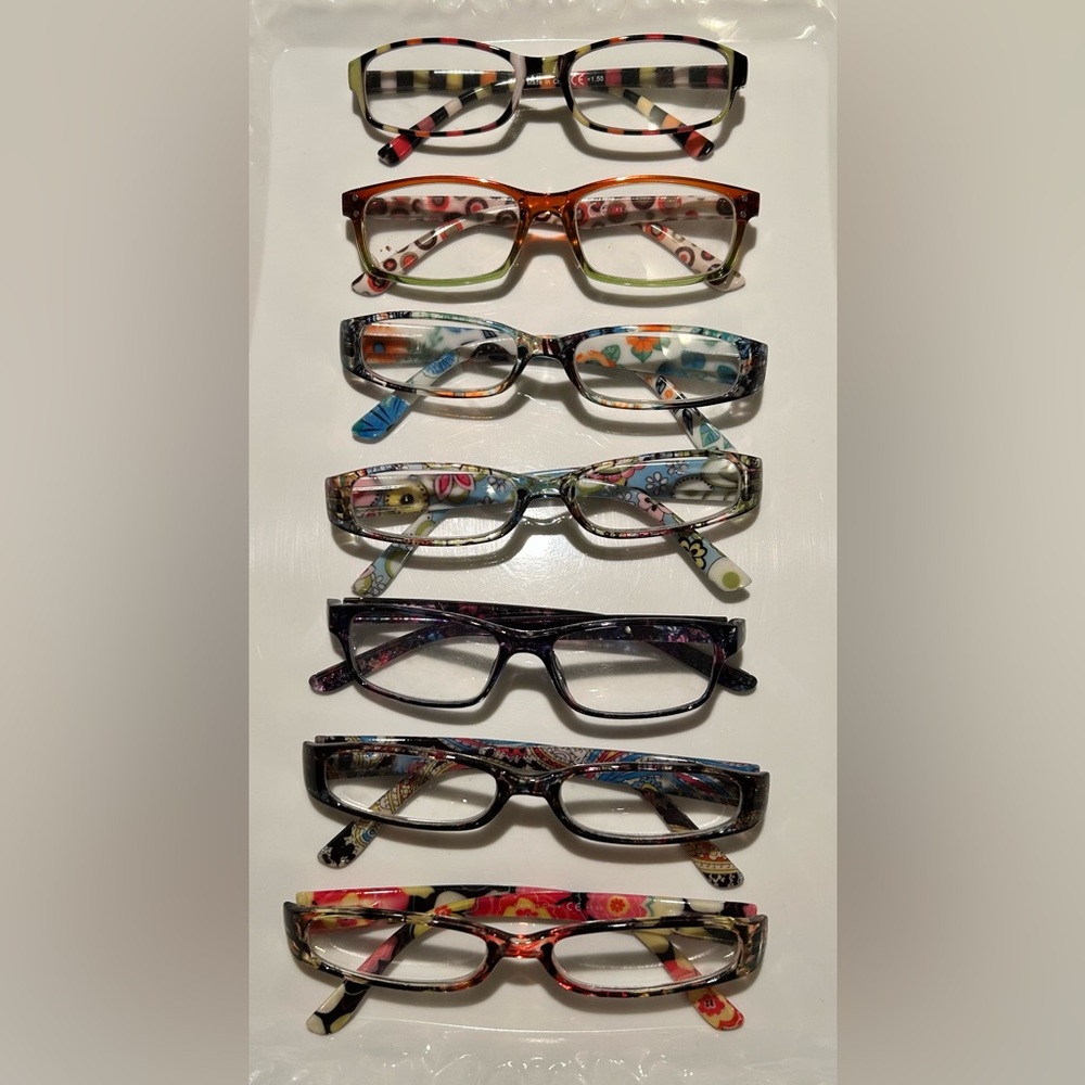 ✨✨ Ladies Readong Glasses +1.50 - Set Of 7 Pairs ✨✨